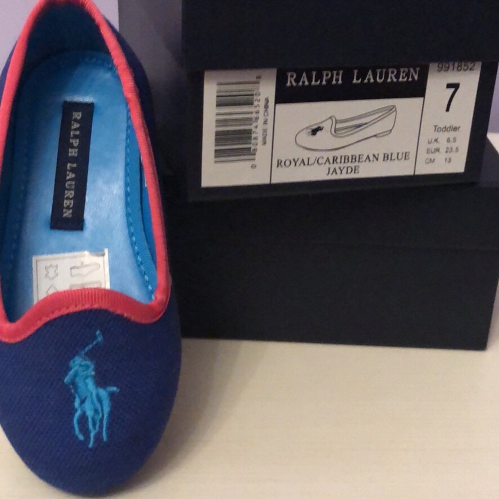 Girls size 7 slip on shoes